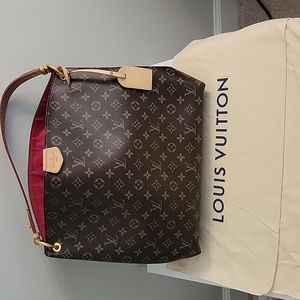 AUTHENTIC!!! Louis Vuitton Graceful MM